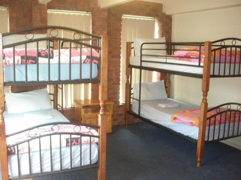 Apollo Bay Backpackers Lodge Екстер'єр фото